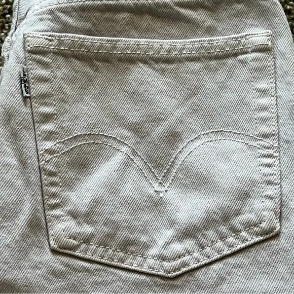 New with tags Levi's 501 light purple Straight Leg Jeans Classic Denim - Picture 10 of 11